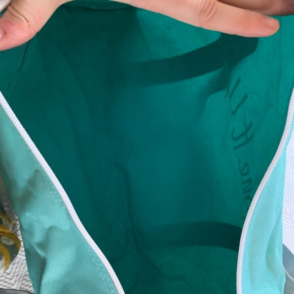 Tone It Up TIU cylinder round end duffle in light blue (teal) - Picture 6 of 6